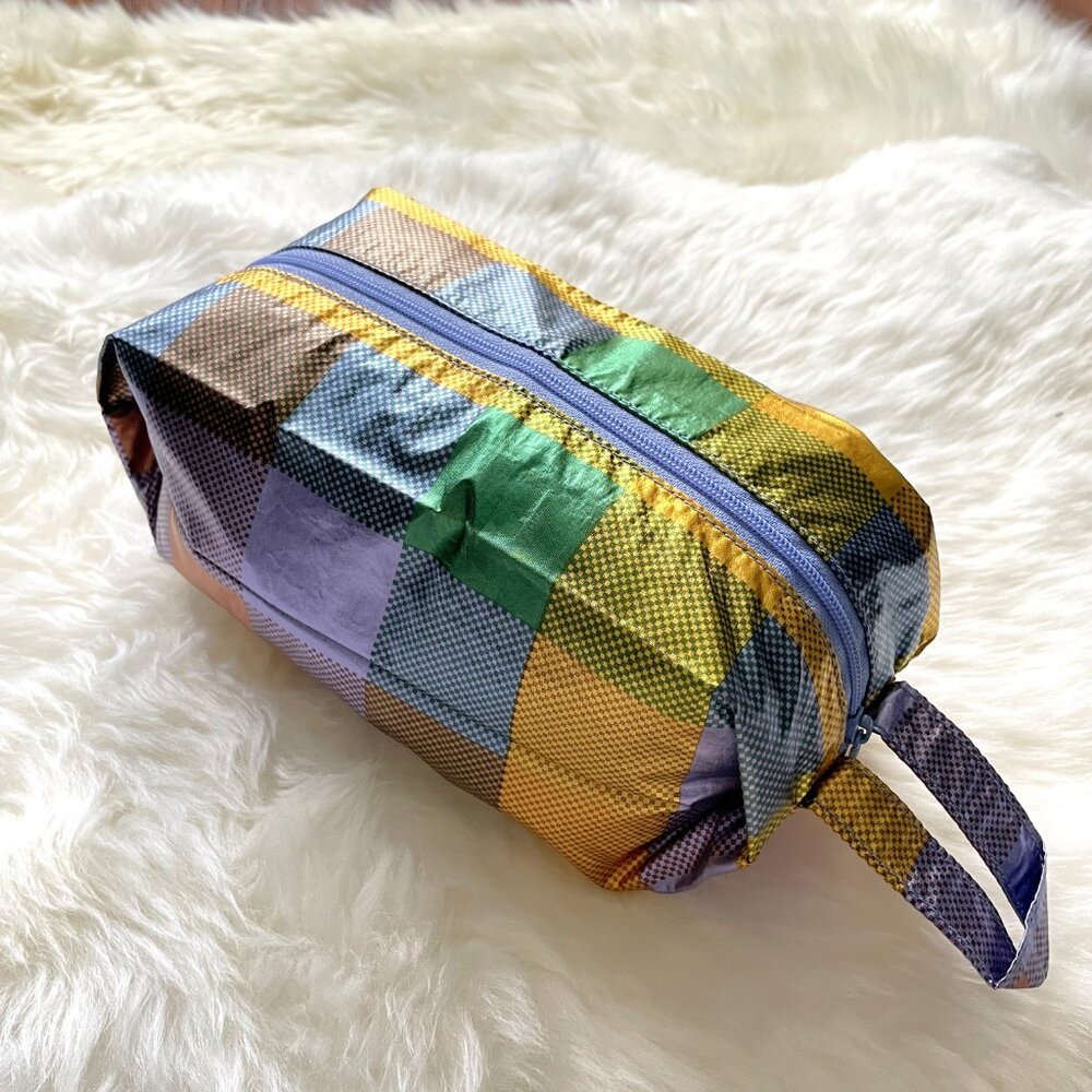 NWOT Baggu 3D Zip Pouch Small - Madras Metallic
